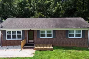 218 Delaware Ave, Mount Airy, NC 27030 - Photo 1
