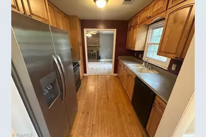 1602 Brewster Drive, Greensboro, NC 27409 - Photo 7