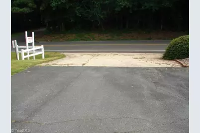 1277 E Salisbury Street, Asheboro, NC 27203 - Photo 9