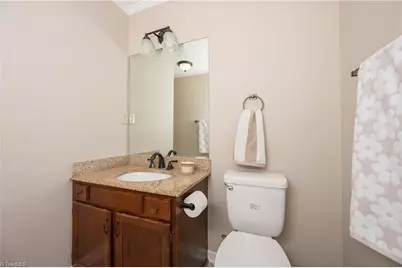 410 Ridgehaven Drive, Winston-Salem, NC 27104 - Photo 35