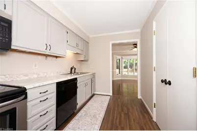 410 Ridgehaven Drive, Winston-Salem, NC 27104 - Photo 25