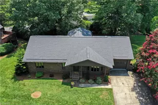 410 Ridgehaven Dr, Winston-Salem, NC 27104 - Photo 3