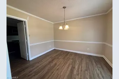 6717 W Friendly Avenue, Greensboro, NC 27410 - Photo 3
