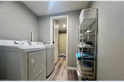 1817 SE Center Street, Winston-Salem, NC 27127 - Photo 11