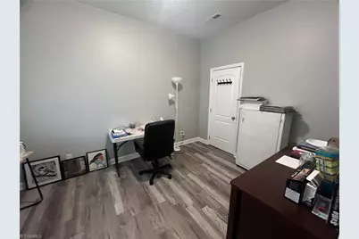 1817 SE Center Street, Winston-Salem, NC 27127 - Photo 5