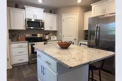 536 Evergreen Trail, Thomasville, NC 27360 - Photo 5