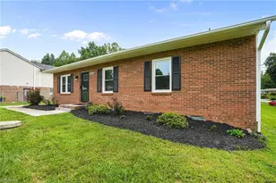 5006 Woodsboro Ln, Winston-Salem, NC 27105 - Photo 3