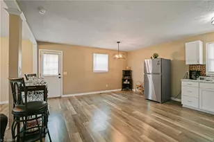 5006 Woodsboro Ln, Winston-Salem, NC 27105 - Photo 11