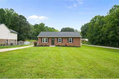 5006 Woodsboro Lane, Winston-Salem, NC 27105 - Photo 3