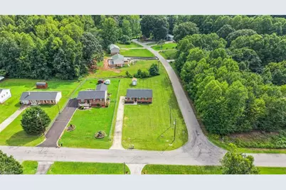 5006 Woodsboro Lane, Winston-Salem, NC 27105 - Photo 43