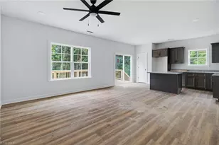 1023 Duggins St, Kernersville, NC 27284 - Photo 5