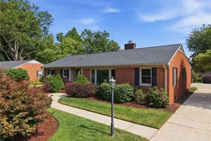 2807 Northampton Dr, Greensboro, NC 27408 - Photo 3
