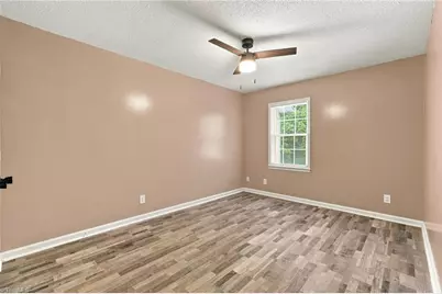2424 Cottage Place, Greensboro, NC 27455 - Photo 15