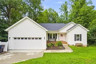 3673 Turret Ct, Winston-Salem, NC 27101 - Photo 3