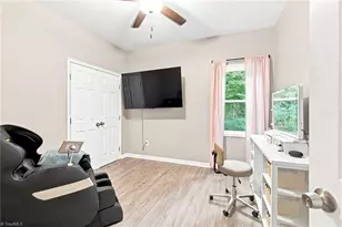 3673 Turret Ct, Winston-Salem, NC 27101 - Photo 19