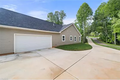 3101 Hickory Ridge Drive, Winston-Salem, NC 27127 - Photo 33