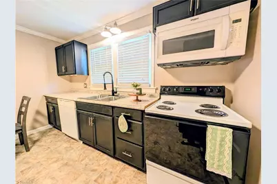 318 Hay Street, Mount Airy, NC 27030 - Photo 7