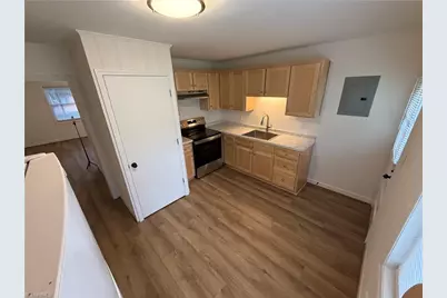 525 S Green Street #B, Winston-Salem, NC 27101 - Photo 9