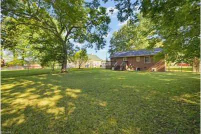 515 W Decatur Street, Madison, NC 27025 - Photo 29