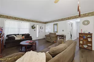 515 W Decatur St, Madison, NC 27025 - Photo 9