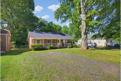 515 W Decatur Street, Madison, NC 27025 - Photo 3