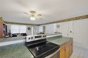 515 W Decatur St, Madison, NC 27025 - Photo 15