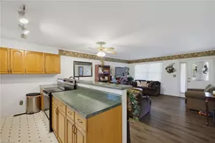 515 W Decatur St, Madison, NC 27025 - Photo 13