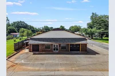 329 W Main Street, East Bend, NC 27018 - Photo 3