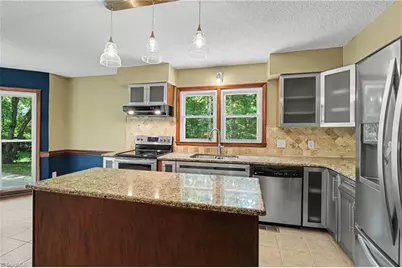 731 Barrington Park Circle, Kernersville, NC 27284 - Photo 9