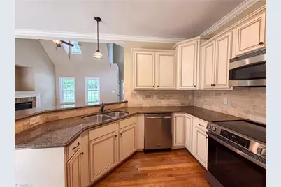 5474 Alamo Drive, Winston-Salem, NC 27104 - Photo 7