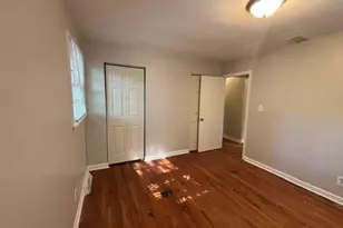 3907 Raintree Dr, Greensboro, NC 27407 - Photo 11
