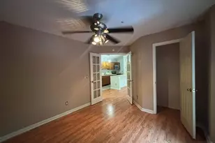 5934 Friendly Ave, Greensboro, NC 27410 - Photo 15