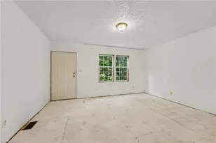 581 Candy Creek Rd, Reidsville, NC 27320 - Photo 5