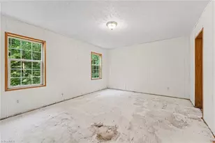 581 Candy Creek Rd, Reidsville, NC 27320 - Photo 15