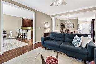 5501 7 Gates Dr, Greensboro, NC 27410 - Photo 11