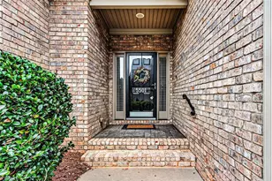 5501 7 Gates Dr, Greensboro, NC 27410 - Photo 3