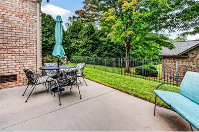 5501 Seven Gates Drive, Greensboro, NC 27410 - Photo 47