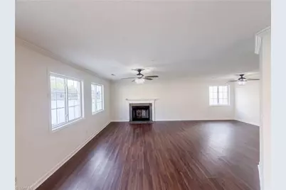3 Elsworth Court, Greensboro, NC 27301 - Photo 3