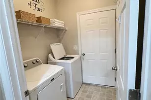 2613 Saintsbury Dr, Burlington, NC 27215 - Photo 11