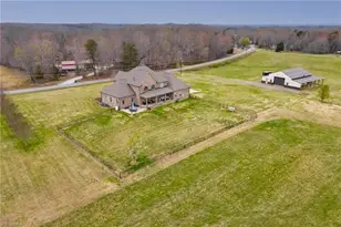 203 Bobcat Rd, Summerfield, NC 27358 - Photo 39