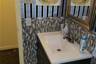 2615 Azalea Dr, Greensboro, NC 27407 - Photo 21