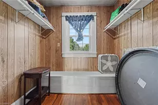2842 N Patterson Ave, Winston-Salem, NC 27105 - Photo 9
