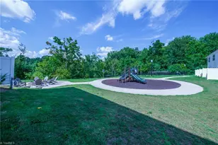 3160 Fall Hls Dr, Winston-Salem, NC 27103 - Photo 37