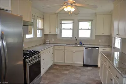 504 W Murphy Street, Madison, NC 27025 - Photo 15