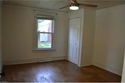 504 W Murphy Street, Madison, NC 27025 - Photo 23
