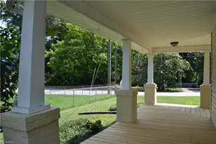 504 W Murphy St, Madison, NC 27025 - Photo 7