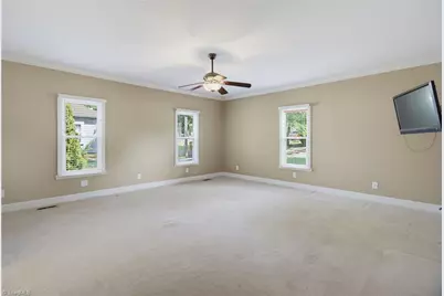 917 Overlook Avenue, Eden, NC 27288 - Photo 15