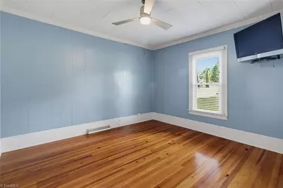 917 Overlook Avenue, Eden, NC 27288 - Photo 13