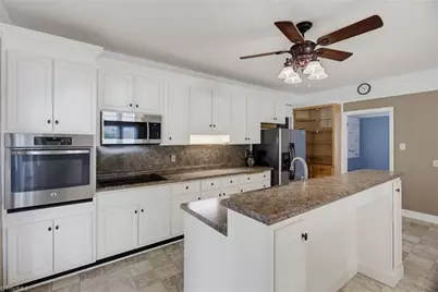 917 Overlook Avenue, Eden, NC 27288 - Photo 11