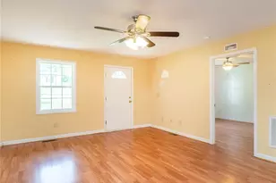 717 Scott Ct, Burlington, NC 27215 - Photo 9